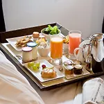 Pershing Hall 5* Parigi