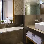 Pershing Hall Paris