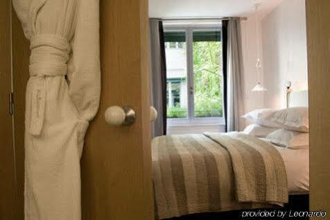 Pershing Hall Hotel