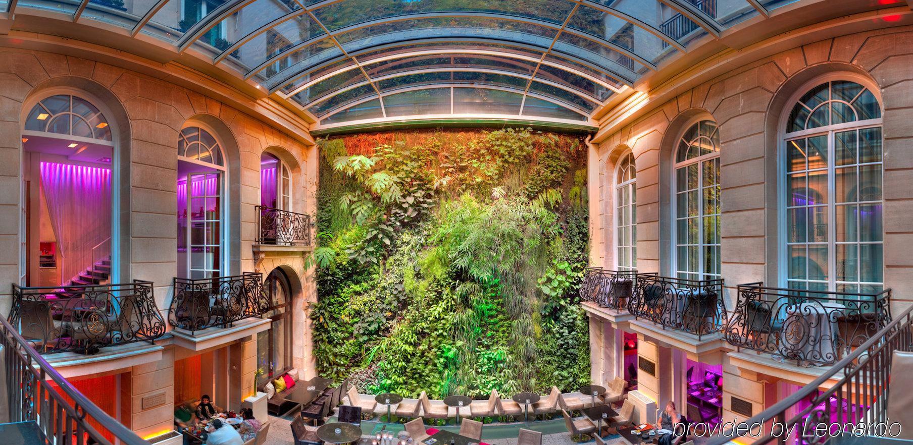 Hotel Pershing Hall Paris